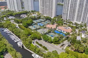 1000 E Island Blvd, Aventura, FL 33160 - Photo 41