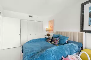 1000 E Island Blvd, Aventura, FL 33160 - Photo 13