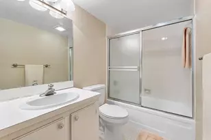 5530 NW 44th St, Lauderhill, FL 33319 - Photo 15