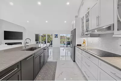 7082 NW 3rd Avenue, Boca Raton, FL 33487 - Photo 17