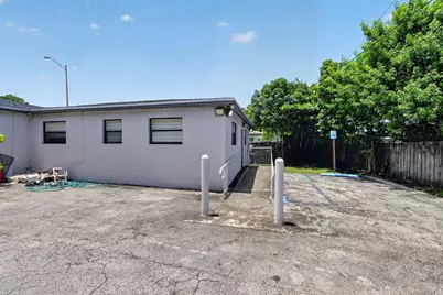 16811 NE 6th Avenue, North Miami Beach, FL  - Photo 31
