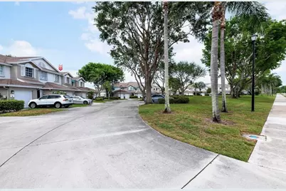 9217 Boca Gardens Circle S #D, Boca Raton, FL 33496 - Photo 1