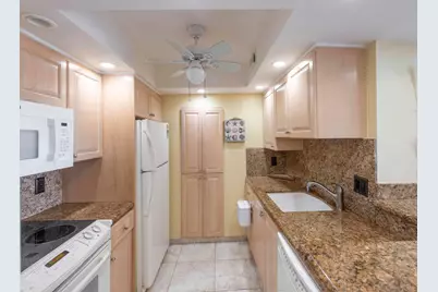 111 Briny Avenue #22-12, Pompano Beach, FL 33062 - Photo 9