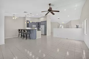 10048 Country Brook Rd, Boca Raton, FL 33428 - Photo 17