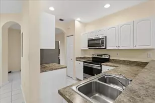6036 SW 19th Pl, North Lauderdale, FL 33068 - Photo 9