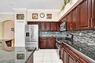 7651 Normande Ct, Margate, FL 33063 - Photo 5