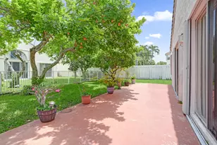 7651 Normande Ct, Margate, FL 33063 - Photo 11