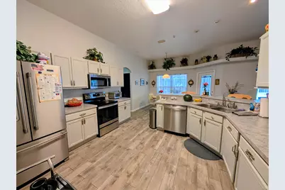 2097 SW Larchmont Lane, Port Saint Lucie, FL 34984 - Photo 15