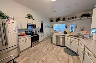 2097 SW Larchmont Ln, Port Saint Lucie, FL 34984 - Photo 15