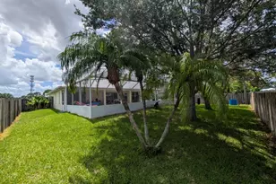 2097 SW Larchmont Ln, Port Saint Lucie, FL 34984 - Photo 27