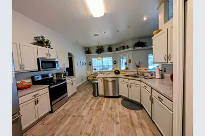 2097 SW Larchmont Lane, Port Saint Lucie, FL 34984 - Photo 13