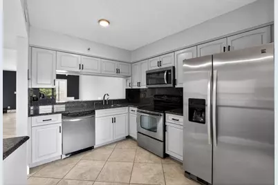 2206 S Cypress Bend Drive #401, Pompano Beach, FL 33069 - Photo 3