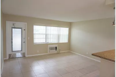 226 Sheffield J, West Palm Beach, FL 33417 - Photo 5
