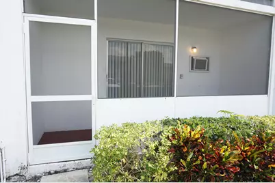 226 Sheffield J, West Palm Beach, FL 33417 - Photo 9