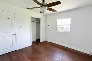 310 Dickson Dr, Fort Pierce, FL 34982 - Photo 7