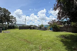 310 Dickson Dr, Fort Pierce, FL 34982 - Photo 43