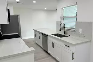 3261 SW 4th St, Deerfield Beach, FL 33442 - Photo 3