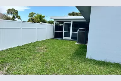 3261 SW 4th Street, Deerfield Beach, FL 33442 - Photo 23