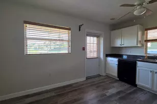 462 Hernando St, Fort Pierce, FL 34949 - Photo 7