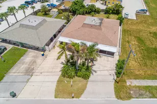 462 Hernando St, Fort Pierce, FL 34949 - Photo 5