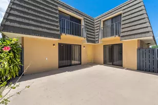 915 9th Way, West Palm Beach, FL 33407 - Photo 1