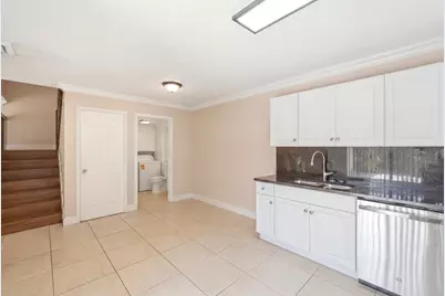915 9th Way, West Palm Beach, FL 33407 - Photo 9