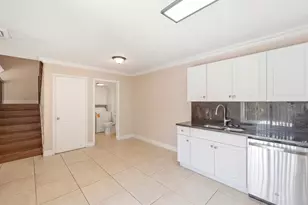 915 9th Way, West Palm Beach, FL 33407 - Photo 9