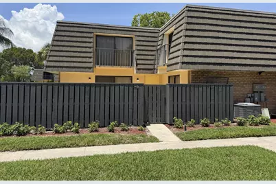 915 9th Way, West Palm Beach, FL 33407 - Photo 1