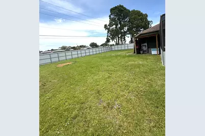 2702 SE Bishop Avenue, Port Saint Lucie, FL 34952 - Photo 25