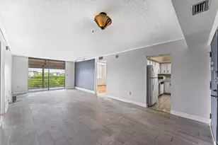 1400 St Charles Pl, Pembroke Pines, FL 33026 - Photo 7