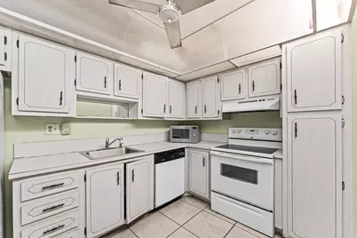1400 Saint Charles Place #616, Pembroke Pines, FL 33026 - Photo 11