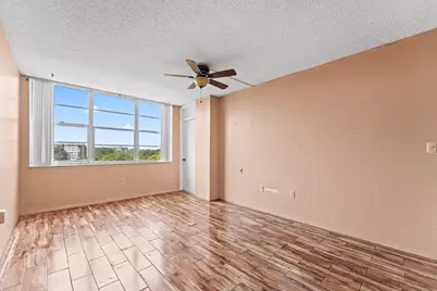 1400 Saint Charles Place #616, Pembroke Pines, FL 33026 - Photo 19