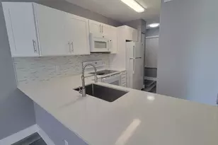 969 Coral Club Dr, Coral Springs, FL 33071 - Photo 11