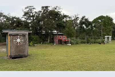 5820 E Tangerine Lane, Okeechobee, FL 34972 - Photo 17