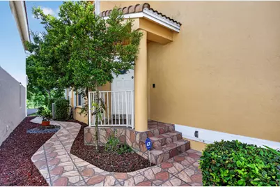 9736 NW 1st Manor, Coral Springs, FL 33071 - Photo 9