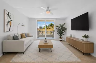 403 S Sapodilla Ave, West Palm Beach, FL 33401 - Photo 1