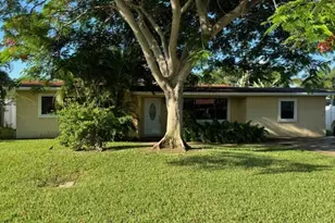 2624 NE 8th Ct, Pompano Beach, FL 33062 - Photo 1