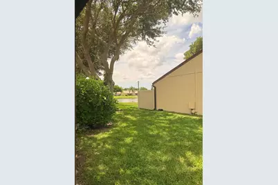 1017 Green Pine Boulevard #H, West Palm Beach, FL 33409 - Photo 13