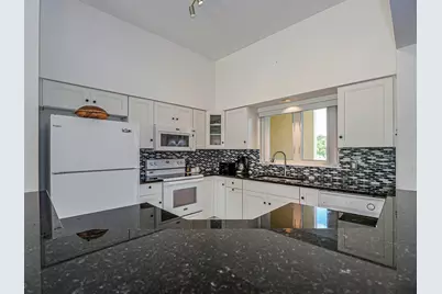 5025 Harmony Circle #202, Vero Beach, FL 32967 - Photo 5