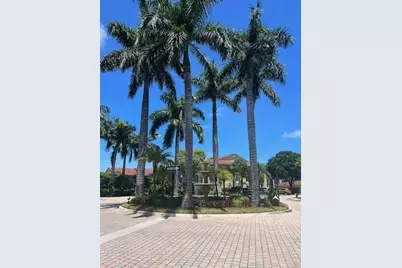 201 Villa Circle #201, Boynton Beach, FL 33435 - Photo 1
