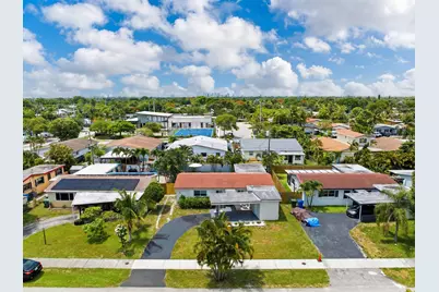 250 NE 57th Street, Oakland Park, FL 33334 - Photo 23