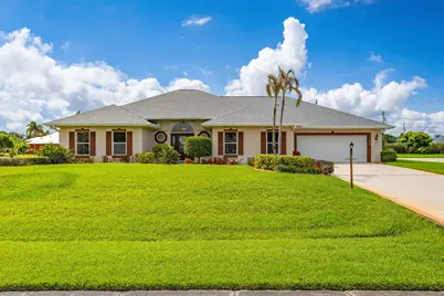 165 SW Hawthorne Circle, Port Saint Lucie, FL 34953 - Photo 3