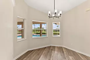 165 SW Hawthorne Cir, Port Saint Lucie, FL 34953 - Photo 9