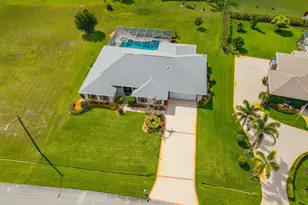 165 SW Hawthorne Cir, Port Saint Lucie, FL 34953 - Photo 27