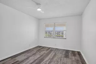 3045 Cornwall C, Boca Raton, FL 33434 - Photo 13