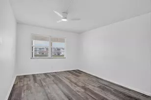 3045 Cornwall C, Boca Raton, FL 33434 - Photo 11