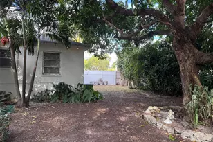 348 Gregory Rd, West Palm Beach, FL 33405 - Photo 21