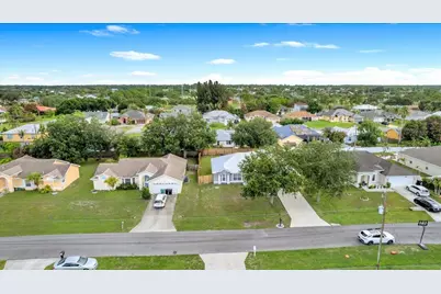 3264 SE Quay Street, Port Saint Lucie, FL 34984 - Photo 9