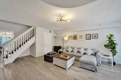 173 Riviera Circle, Weston, FL 33326 - Photo 3