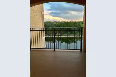 11600 SW 2nd Street #18304, Pembroke Pines, FL 33025 - Photo 7